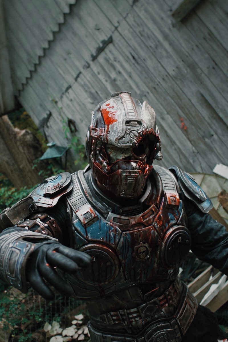GearsofWar's tweet photo. Ever hear of the Carmine curse? 💀

Zombie Anthony, Benjamin, and Gary Carmine cosplay by @Supadezz_ 

#HappyHalloween https://t.co/hTMrGojPsr