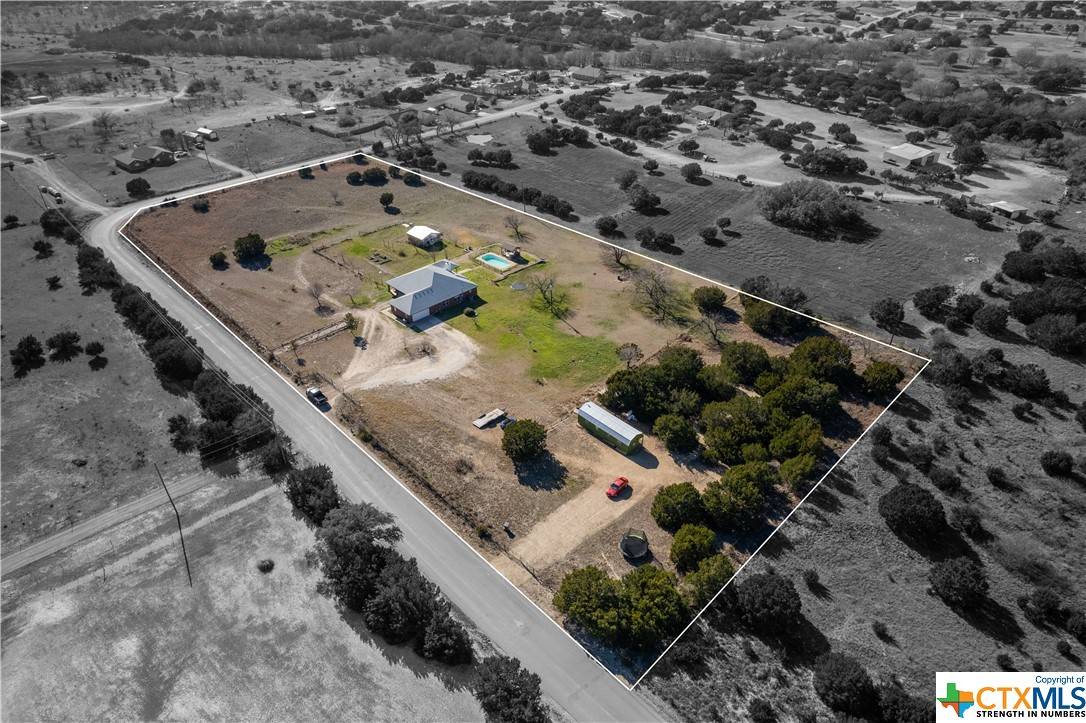 SimplySoldTexas's tweet photo. New Listing Price: $499,900
6475 County Road 3300, Kempner, TX is over 2300 sq ft sitting on just over 5 acres with in-ground pool!
See more here: https://t.co/Z7q9ATNHAk https://t.co/PgNH7bxEvH