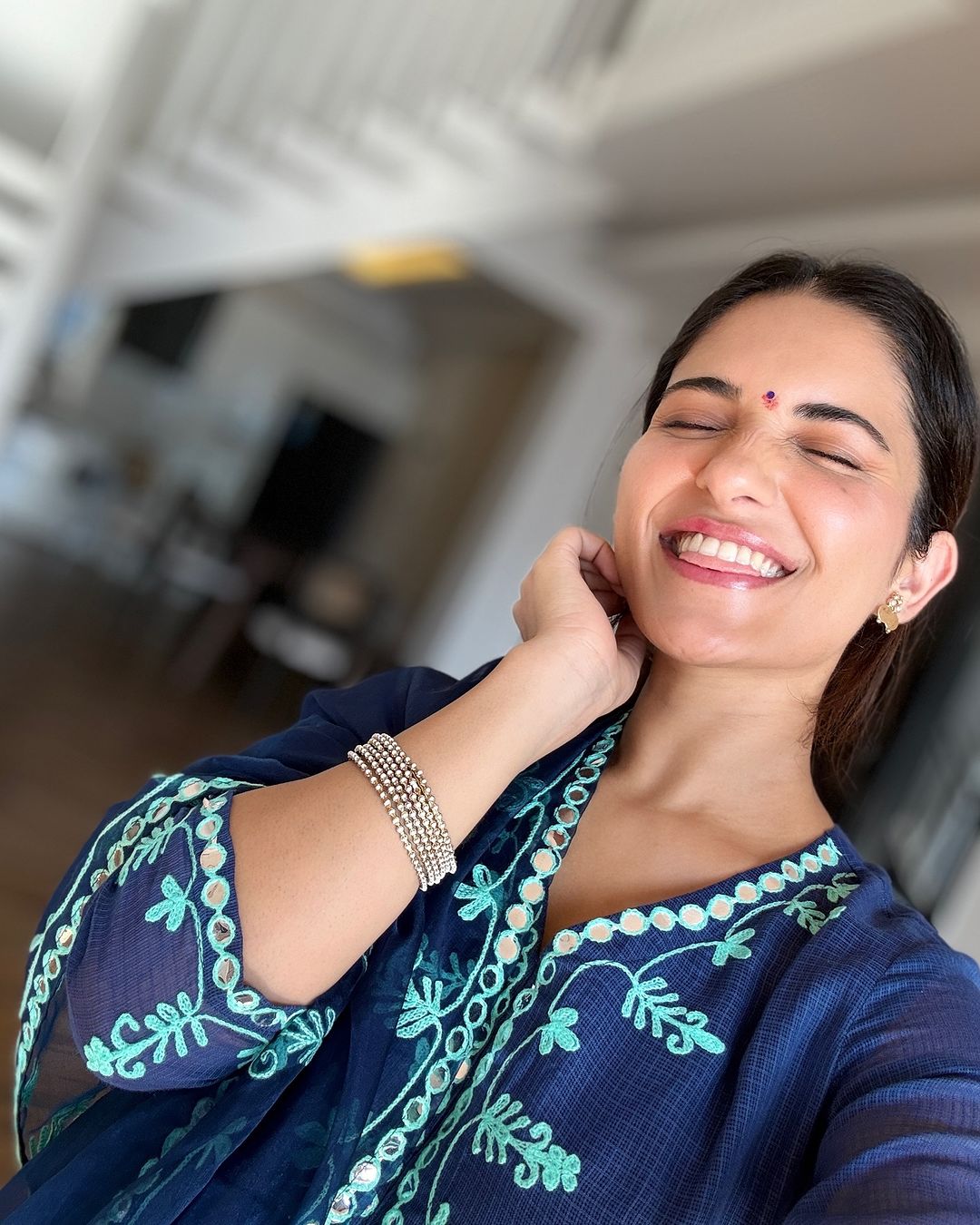 GbOaIoUXsAAJ1Fu?format=jpg&name=large