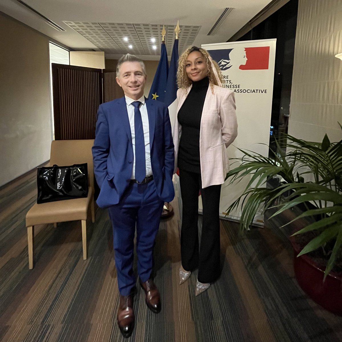 Hier, j’ai eu l’honneur de rencontrer le ministre des Sports <a href="/GilAverous/">Gil Avérous</a> 
Merci au ministère pour son écoute et son soutien !