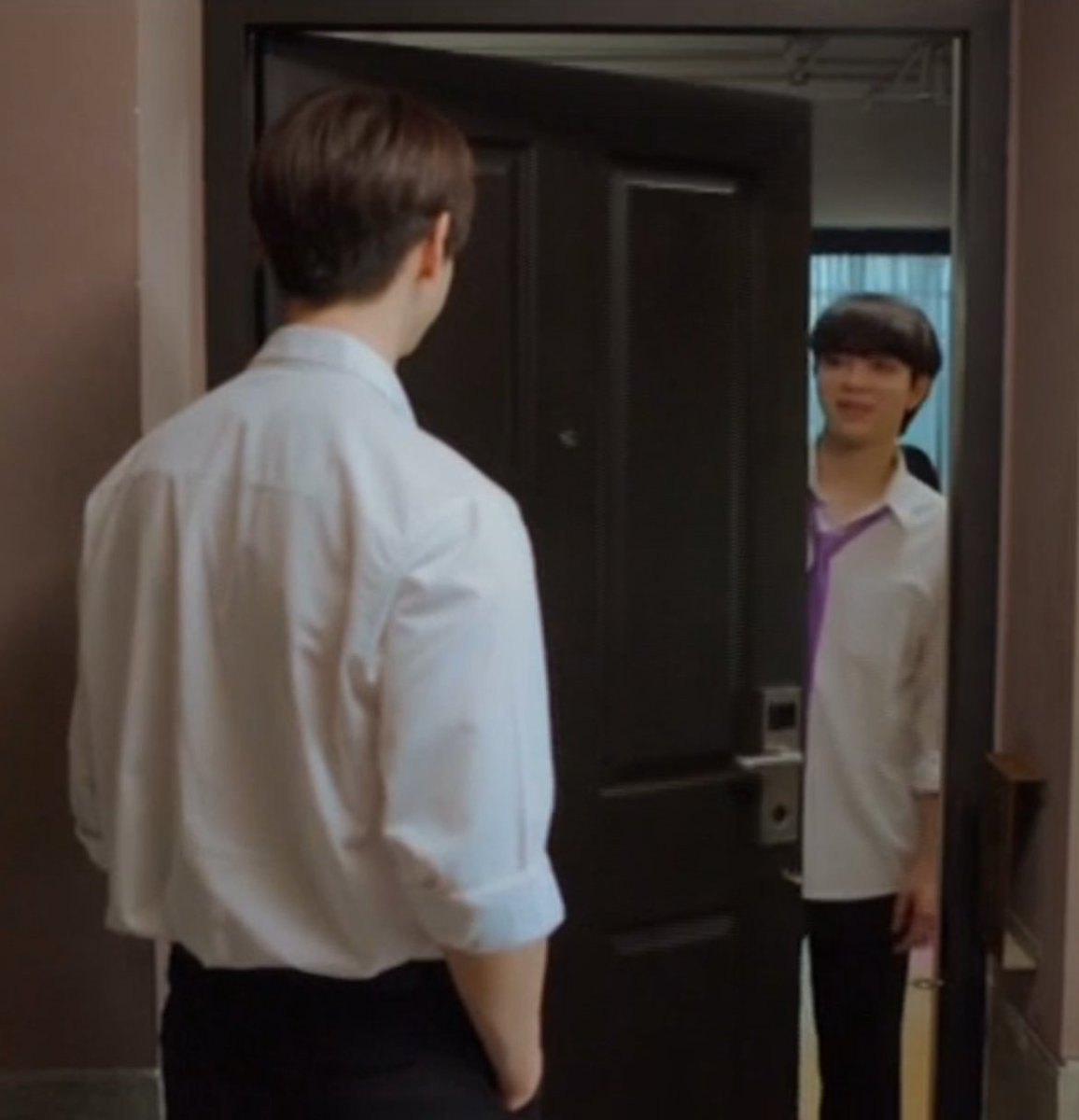 jjanexmp's tweet image. แต่อันนี้แอบขำ น้องบาสเหมือน improvise ไหม มันดูเรียลอ่ะ5555555555

#FourEverYouEp5