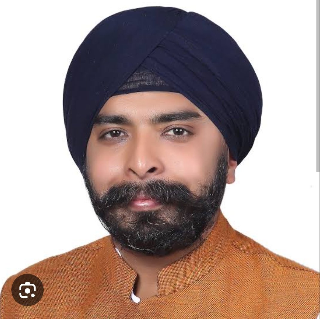 Sameer_Point's tweet photo. Weekly Ranking Poll (Week-4)

Like &amp; RT if you love #TajinderBagga   

#TajinderSinghBagga
#Biggboss18 #BiggBoss #BB18 https://t.co/HiLit73NTJ