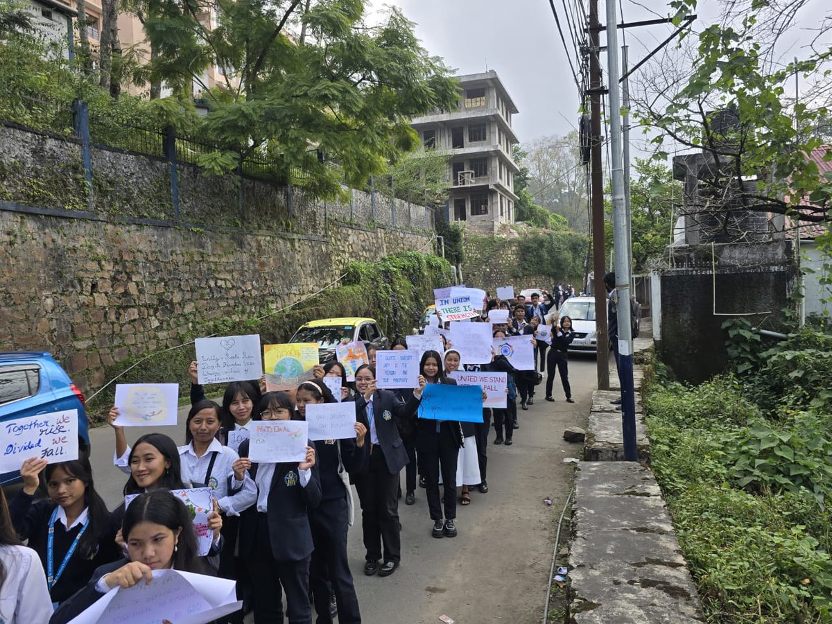 NSS_SAC_SH's tweet photo. MyBharat Portal's 1st Anniversary Celebrations!
Our college units conducted a week-long series of activities starting from Oct 26, 2024:
- Rally (Swachhata &amp; Road Safety)
- Cleaning Drive in adopted areas
Promoting cleanliness, road safety awareness, and community service. https://t.co/y1InManqW3