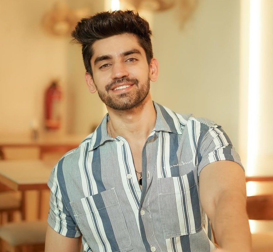 Sameer_Point's tweet photo. Weekly Ranking Poll (Week-4)

Like &amp; RT if you love #AvinashMishra    

#Biggboss18 #BiggBoss #BB18 https://t.co/2edGXXNnig