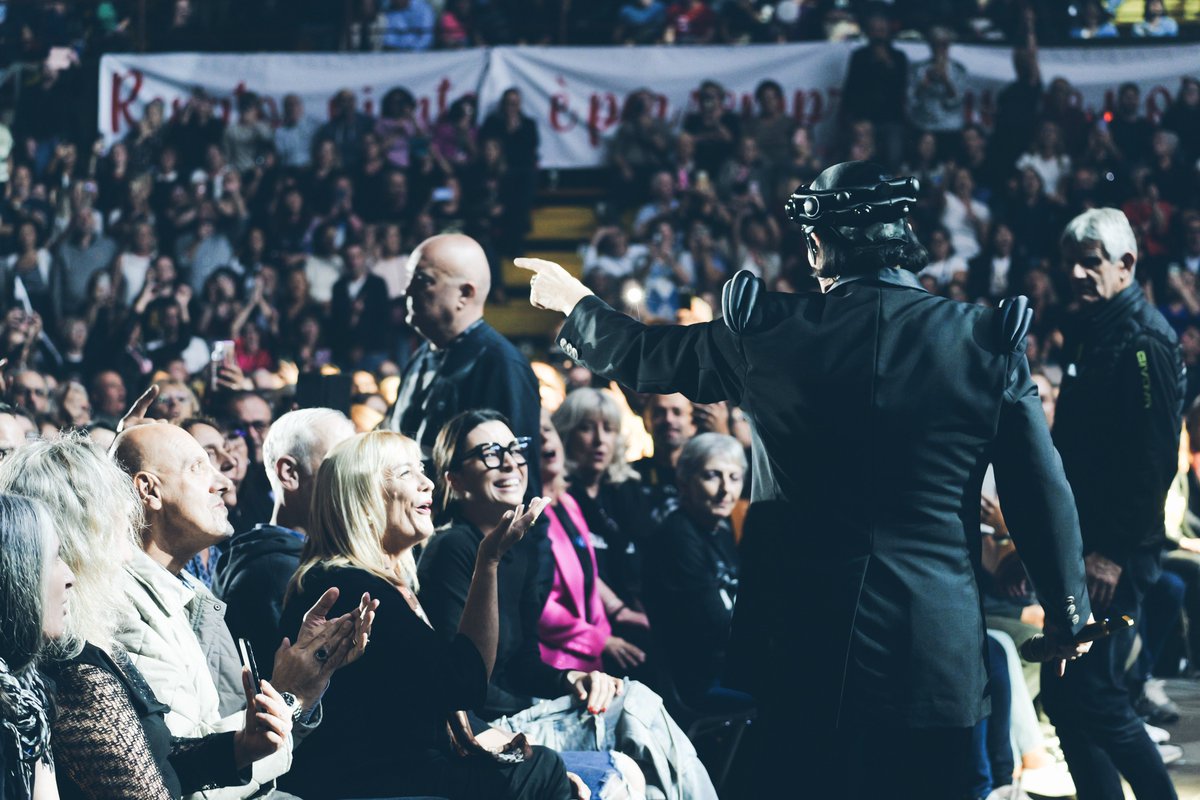 Renato Zero tweet media