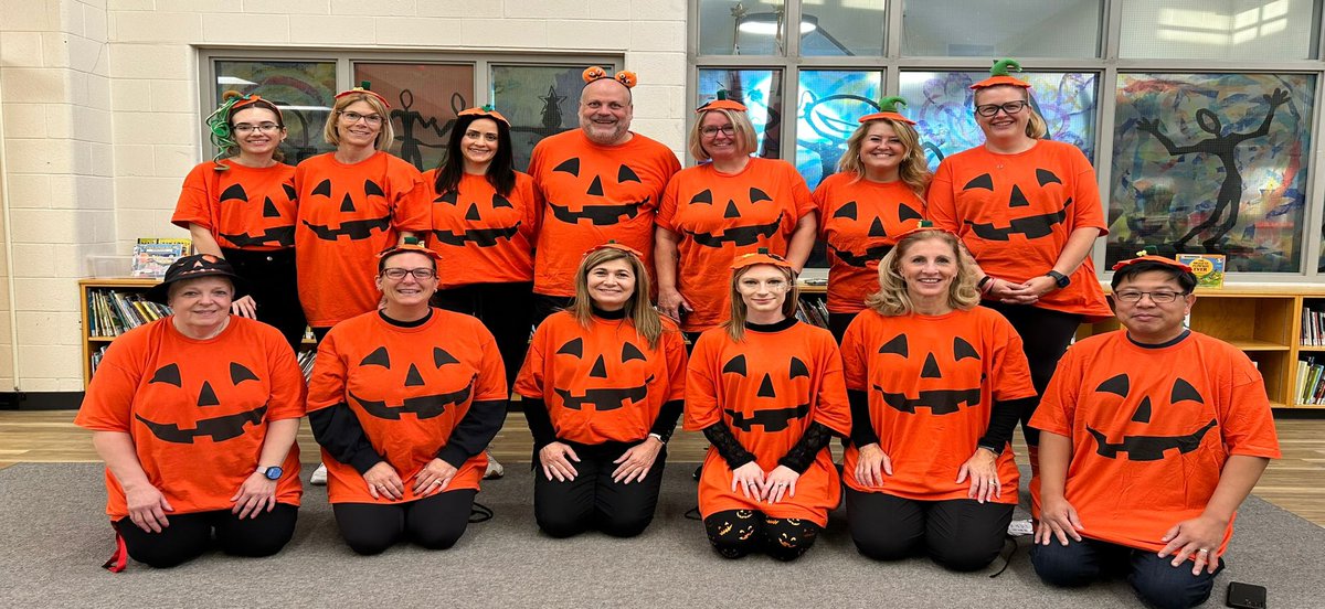 Happy Halloween! 🔥🌈💀🎃 <a href="/HCDSB/">Halton Catholic DSB</a>