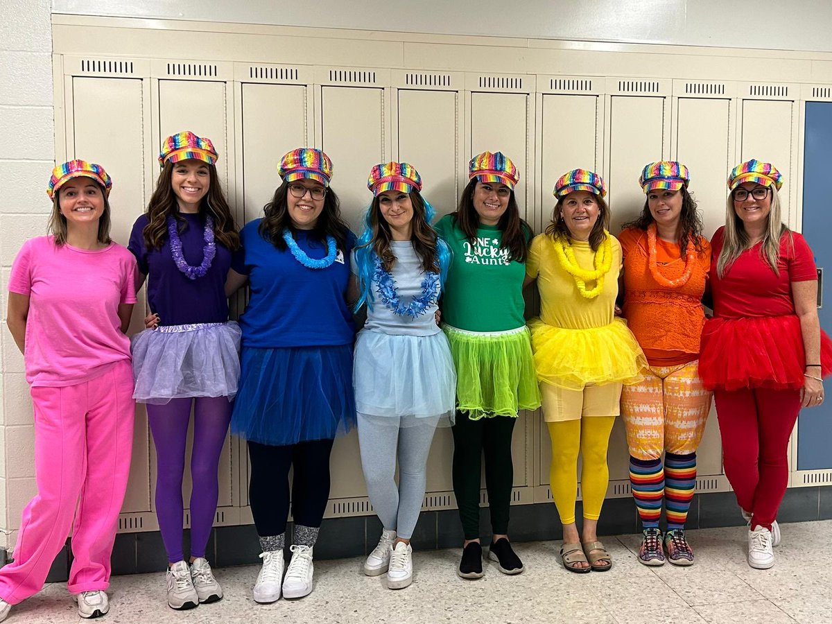 StTimothyHCDSB's tweet photo. Happy Halloween! 🔥🌈💀🎃 @HCDSB https://t.co/LT7wCfCzNM