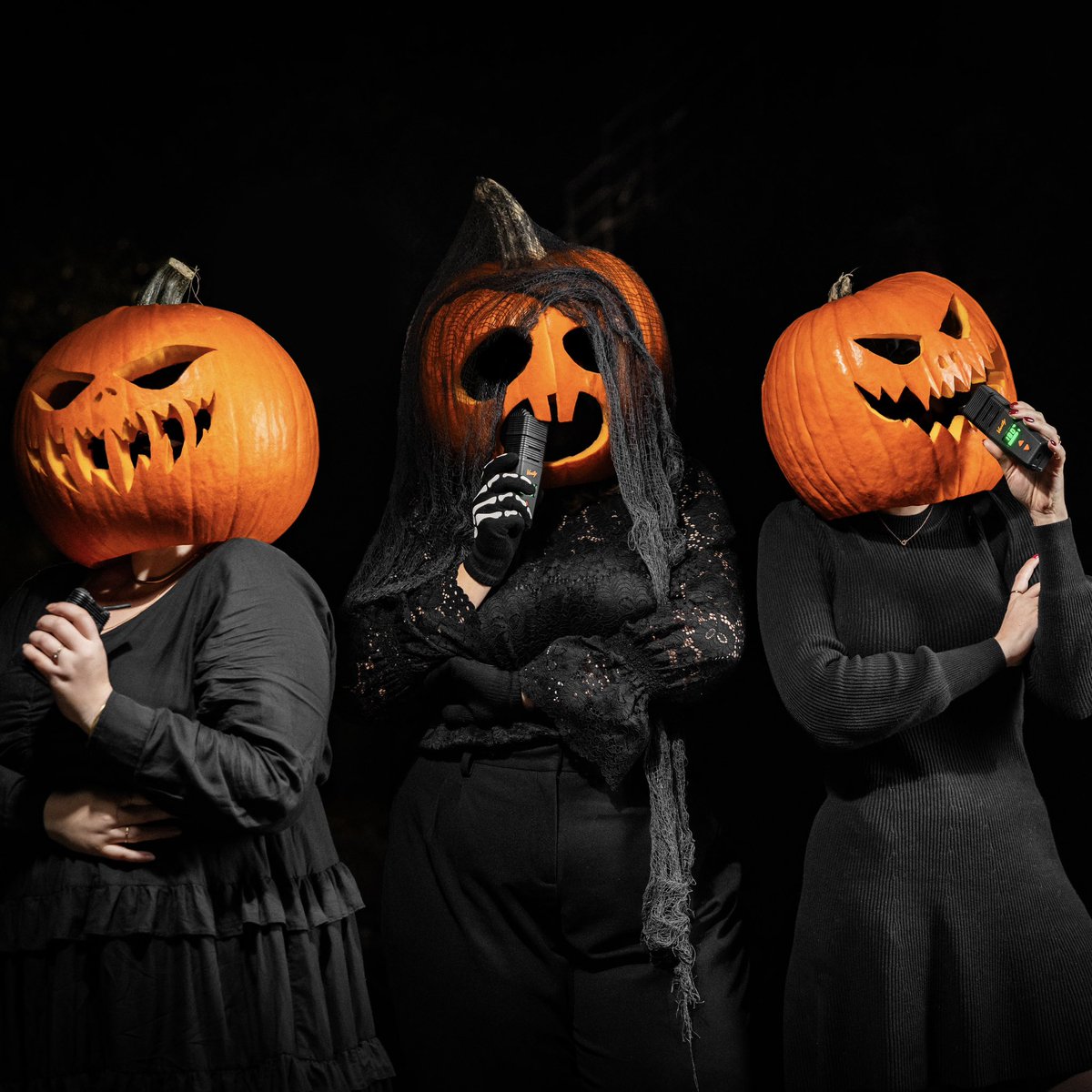 storz_bickel's tweet photo. HAPPY HALLOWEEN 🎃
#halloween #happyhalloween #inhalethedifference #storzandbickel #pumpkincarving #pumpkin #venty #mighty #crafty #vapor https://t.co/ZS6GdjygJk