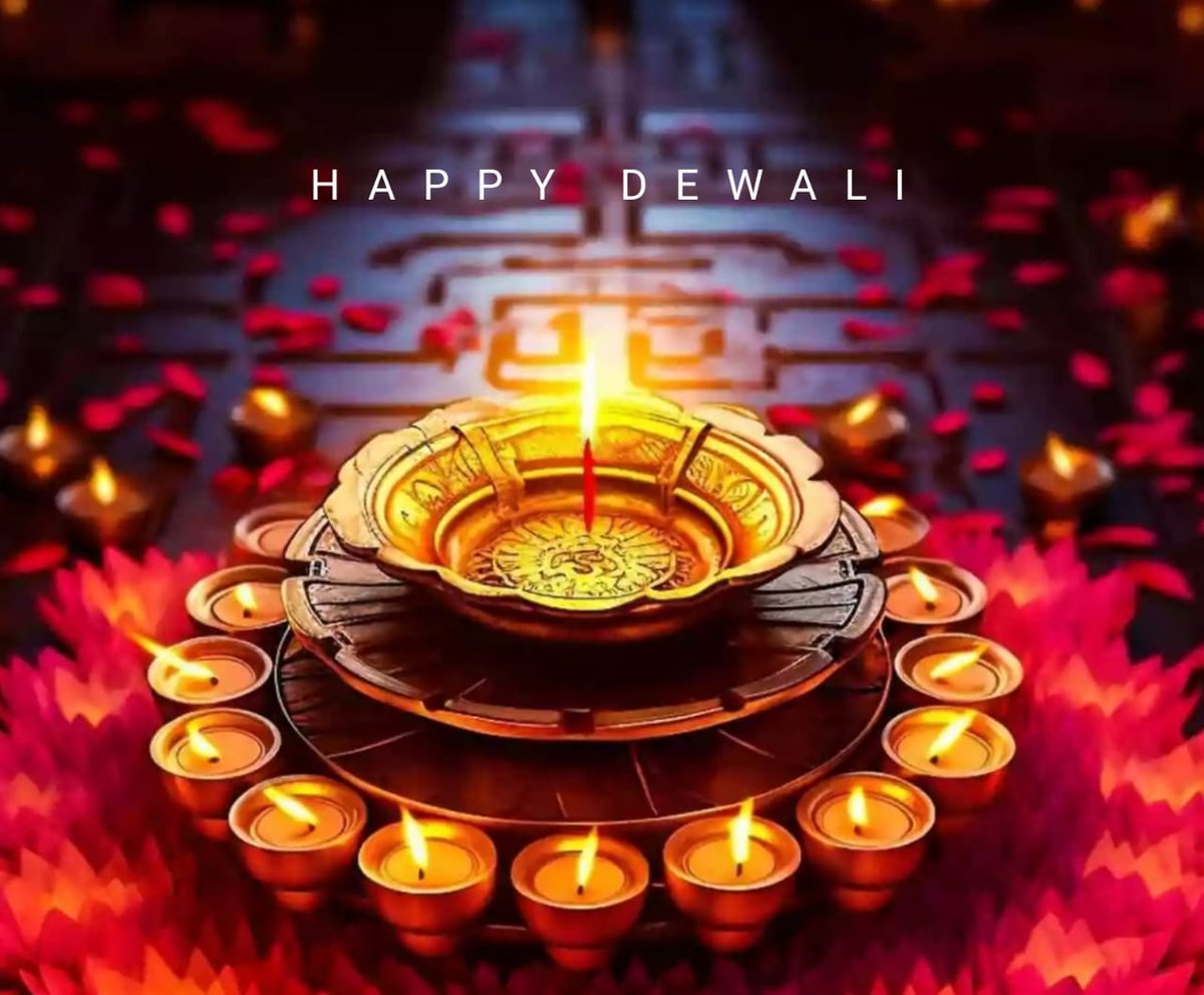 rakeshjoshi10's tweet photo. Happy Diwali! May the festival of lights illuminate your mind with knowledge, your heart with compassion, and your spirit with joy. Let's celebrate the cosmic dance of light and darkness, and the eternal quest for truth.
#Diwali #Festiv #Light #Knowledge #Compass https://t.co/bBikpFNPMy