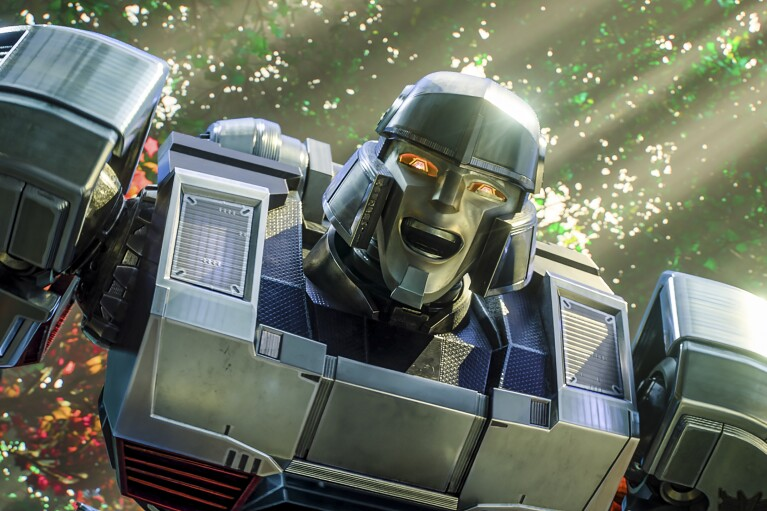 PaulTassi's tweet photo. One Of The Best Movies Of 2024, Transformers One, Is Getting Overlooked via @forbes https://t.co/ihxhGiYICA https://t.co/64rOqnJTKQ
