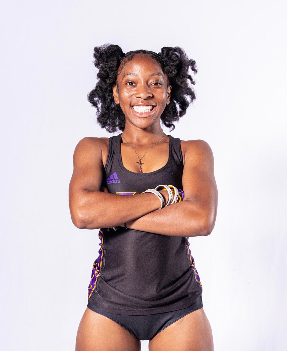 Jayda_SJ's tweet photo. Thank you so much to @CoachGivens_ and the @ECUTFXC staff and athletes for a memorable official visit last weekend!  #GoPirates #ECU https://t.co/hOqGlVLUln