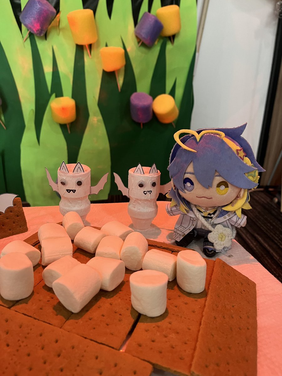 flowerpuffguurl's tweet photo. Brought astanui to work with me today and took pics of him around the office during Trick or Treat! 🎃🧡

#AsterArcadia https://t.co/YUvSy2iWgv