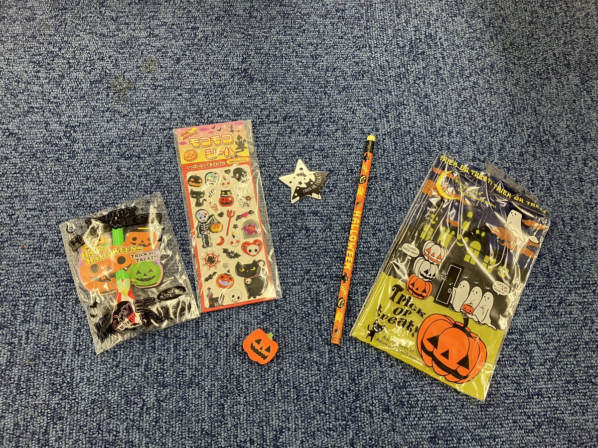 biwatera's tweet photo. ちなみにこちらはハロウィン企画で配ってたグッズです🤣

#ハロウィン #ハロウィン2024 #トリックオアトリート https://t.co/lTRj4nzB03