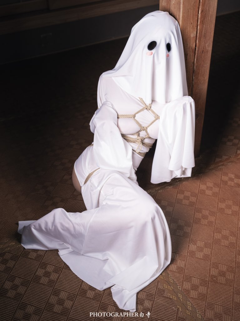 👻halloween～

🪢：@Nietzsche_Cn 
📸：@whiteplace_1 https://t.co/4xu7XcJ92Y