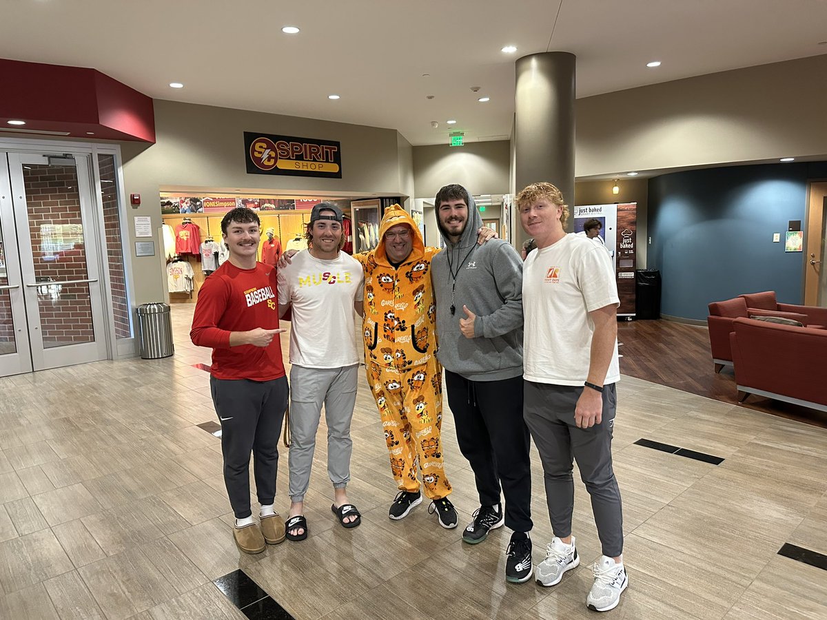 Simpson Baseball tweet media