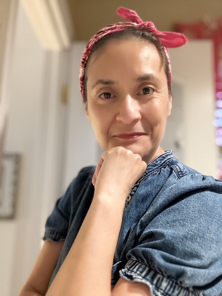 Happy Halloween to all, especially my fellow Rosie the Riveters. Let me see your pix. 🎃👻💀🌹She really deserves her own emoji!!