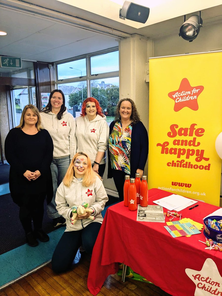 Actn4ChildrScot's tweet photo. 📣 🥳 What a blast at the fun day last week in Clydebank highlighting our service!

This innovative work funded by West Dunbartonshire Council is exactly the type of action we need to #KeepthePromise to young people by 2030

📍 West Dunbartonshire
📷 Voices of the Promise Project https://t.co/PLdWn14NDI