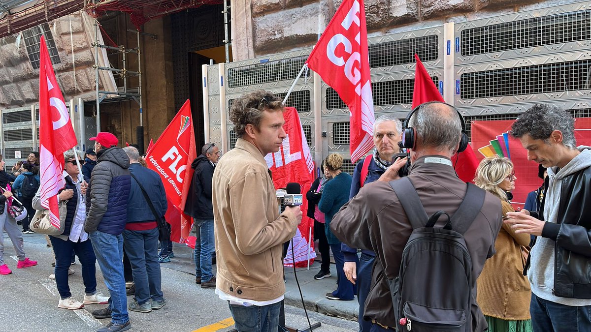 CGIL Toscana (@cgiltoscana) on Twitter photo Scuola-Università-Ricerca-Afam, oggi #sciopero <a href="/FLCToscana/">FLC Toscana</a> con presidio a Firenze: grande successo di adesione e partecipazione
👉 LE RIVENDICAZIONI E IL COMUNICATO
⬇️⬇️⬇️
cgiltoscana.it/2024/10/31/scu… <a href="/FLCCGIL/">FLC CGIL nazionale</a> Scuola-Università-Ricerca-Afam, oggi #sciopero <a href="/FLCToscana/">FLC Toscana</a> con presidio a Firenze: grande successo di adesione e partecipazione
👉 LE RIVENDICAZIONI E IL COMUNICATO
⬇️⬇️⬇️
cgiltoscana.it/2024/10/31/scu… <a href="/FLCCGIL/">FLC CGIL nazionale</a>
