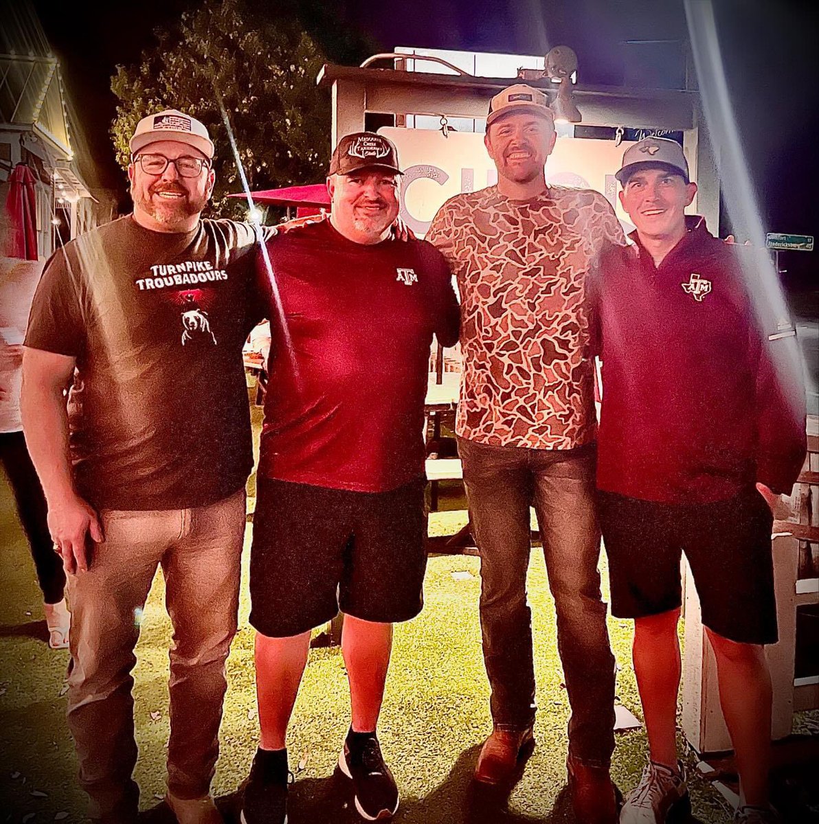 Fabra_Principal's tweet photo. Enjoyed celebrating the big 5-0 for our boy, @SDubya10! Happy Birthday brother! Wishing you a blessed lap around the sun. @mattwmyers #birthdayboy #principalPLC https://t.co/P4vp6LhR59