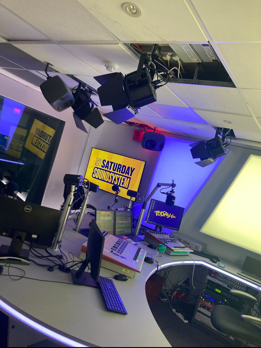 Claire Beck 🪩🏳️‍🌈🏳️‍⚧️ tweet media