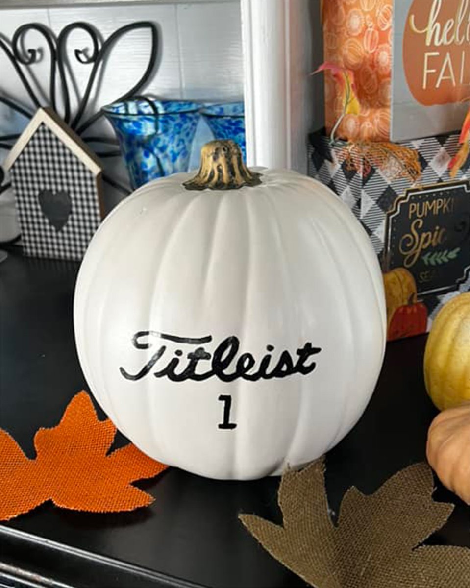 Titleist's tweet image. #TeamTitleist always has the best pumpkins in the patch. 

Happy Halloween!

📸 credits:

Photo 1: Jon M. 
Photo 2: Richard H.
Photo 3: Simon W.