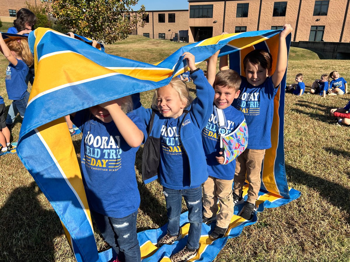 mjcasaints's tweet image. 🎉Senior Kinder Popsicle FUN!
Our Senior + Kinders had a blast at their spiritual retreat and popsicle party! It was a fun filled afternoon with lots of laughter! 
📸Check out these adorable moments from the day! 
#mjca #mjcasaints #mountjuliettn