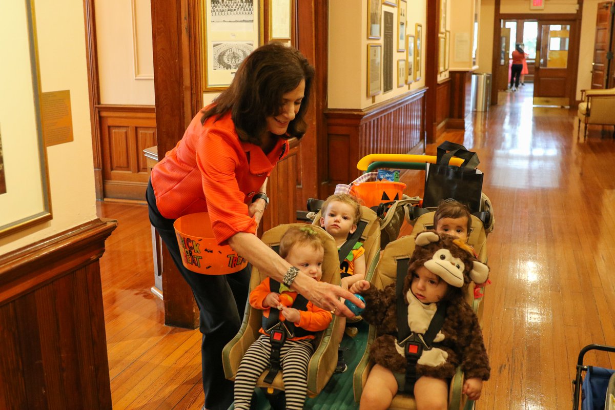 ASHRosary tweet media