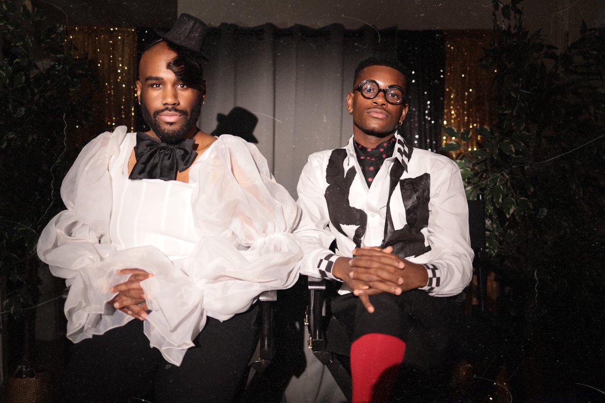 MessyMyles's tweet photo. "Lights, camera, sass! 🎬✨ Meet Blaine Edwards and Antoine Merriwether, the iconic movie critics from 'In Living Color.' Bringing you reviews with flair and a smile! 🌟🎥 #TwoSnapsUp #InLivingColor #Halloween2024 #MenOnFilm https://t.co/pNUflie5Zq