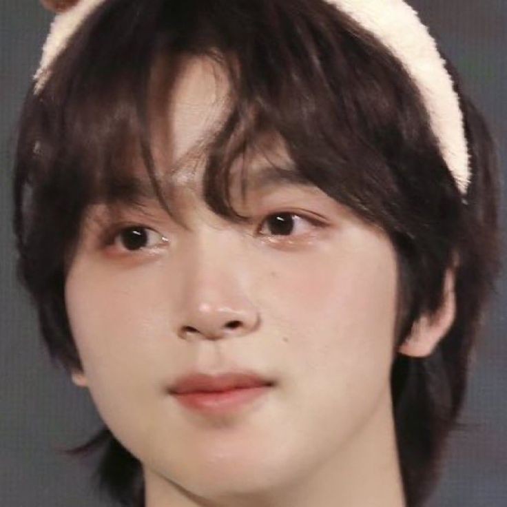 #markhyuck au • Costume

É dia 31 de outubro, conhecido como Halloween e também o dia que acontece a maior festa universitaria da Yonsei. 

Mark resolve beijar a Gwen Stacy gatinha da festa, ele só não esperava que ela, na verdade, fosse um garoto.