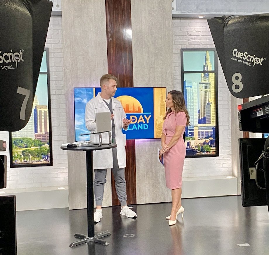 Huge thanks to Fox 8 for having me on to chat about the amazing ergonomic work we’re doing at Cleveland Clinic! 🙌 

Watch the clip below and see how we’re enhancing health and productivity. 💪 
#ClevelandClinic #Ergonomics #Fox8News

fox8.com/on-air/new-day…