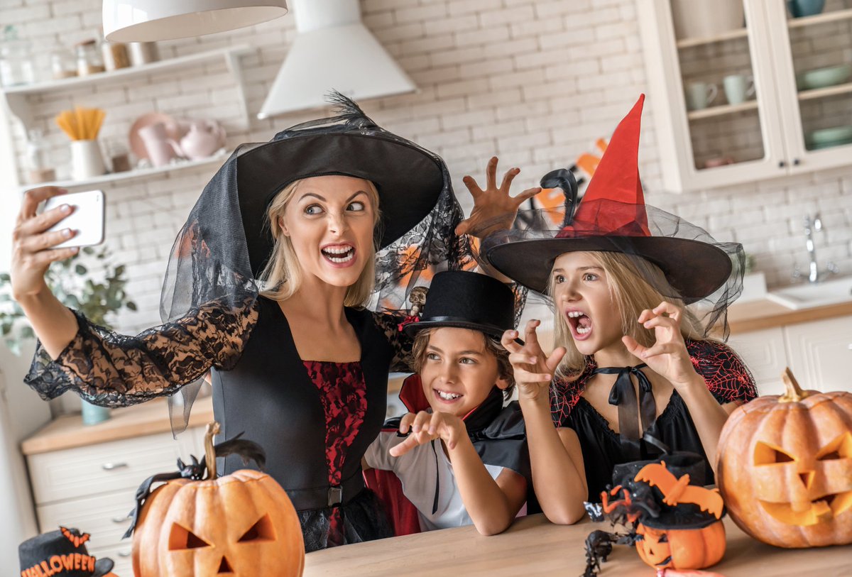 Custom_Foam's tweet photo. Have a safe and Happy Halloween! We hope your day is filled with tricks but mostly treats 🎃 #Halloween #HappyHalloween #canadianbusiness #kitchenerwaterloo https://t.co/SJAPWkG2fw