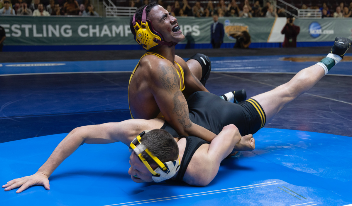 IceCreamConvos's tweet image. #TRAILER - Witness #AnthonyRobles&apos; extraordinary journey of resilience as #JharrelJerome and #JenniferLopez bring an inspirational true story of triumph to life in &quot;Unstoppable.&quot; 🎬🖤🍦 bit.ly/3Yua1J3

#UnstoppableMovie #DonCheadle #IceCreamConvos