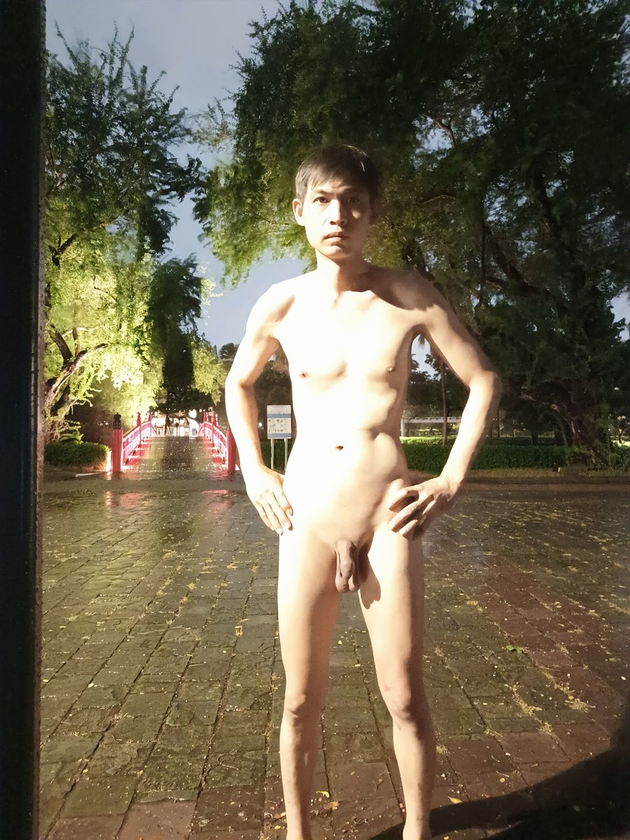 台灣賤奴何品霖 tweet media