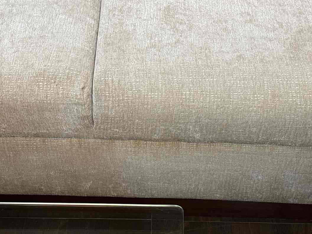 PKD1964's tweet photo. @urbancompany_UC Availed sofa cleaning services on 29th Oct with bad yellow patches, no solution provided in 72 hrs, despite complaining again n again https://t.co/SF4nSH8hq8