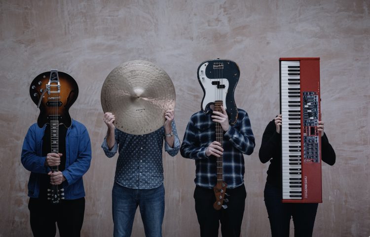 Vortex Jazz Club (@vortexjazz) on Twitter photo 🚨JUST ADDED🚨Samba Azul feat. <a href="/AdamOsmianski/">Adam Osmianski</a> <a href="/JoyEllisMusic/">Joy Ellis</a> <a href="/jonnywickham654/">jonny wickham</a> & Greg Sanders performing modern arrangements of acclaimed Brazilian composers + new material 📅 Thursday 07 November 🎫vortexjazz.co.uk/event/samba-az… <a href="/jazzlondonlive/">JAZZLONDONLIVE</a> <a href="/LondonJazz/">UK Jazz News</a> <a href="/jazzsharing/">jazzsharing</a> 🚨JUST ADDED🚨Samba Azul feat. <a href="/AdamOsmianski/">Adam Osmianski</a> <a href="/JoyEllisMusic/">Joy Ellis</a> <a href="/jonnywickham654/">jonny wickham</a> & Greg Sanders performing modern arrangements of acclaimed Brazilian composers + new material 📅 Thursday 07 November 🎫vortexjazz.co.uk/event/samba-az… <a href="/jazzlondonlive/">JAZZLONDONLIVE</a> <a href="/LondonJazz/">UK Jazz News</a> <a href="/jazzsharing/">jazzsharing</a>