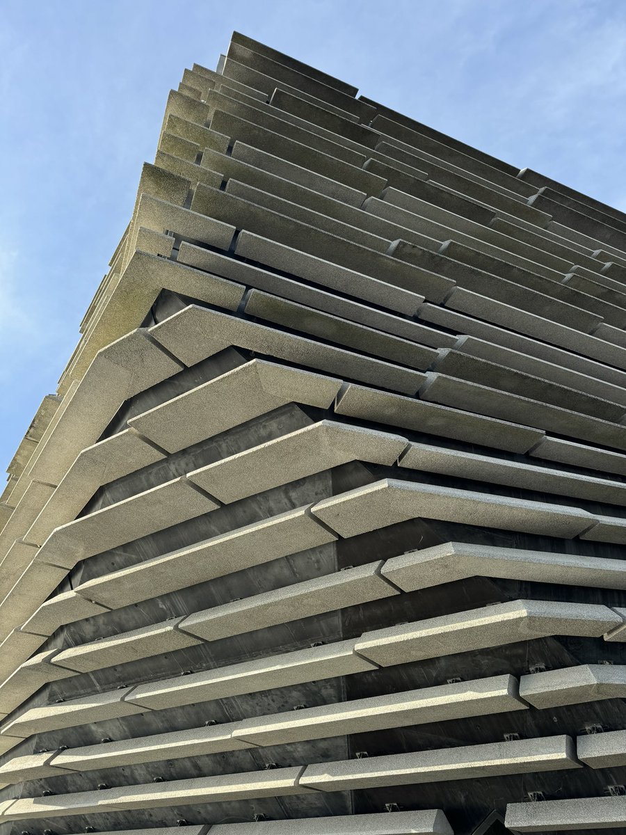 CraigieArtDept. (@craigieart) on Twitter photo Today NPA Photographers ventured in to Dundee City Centre. They were asked to think about repetition, viewpoint and leading line. <a href="/Craigie_High/">Craigie High School</a> <a href="/CraigieArt/">CraigieArtDept.</a> Today NPA Photographers ventured in to Dundee City Centre. They were asked to think about repetition, viewpoint and leading line. <a href="/Craigie_High/">Craigie High School</a> <a href="/CraigieArt/">CraigieArtDept.</a>