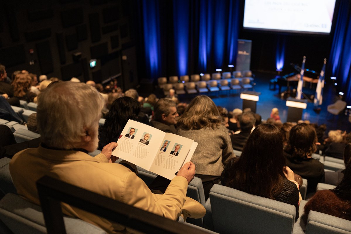 economie_quebec's tweet photo. 🏆 La 47ecérémonie des #PrixDuQuébec s’est tenue cette semaine au #MNBAQ. Des moments d’émotion lors de cette soirée de reconnaissance du parcours exceptionnel de 17 personnes en science et en culture.

#ScienceQc #CultureQc #PersonnesExceptionnelles | @MCCQuebec https://t.co/isXuYWunNl