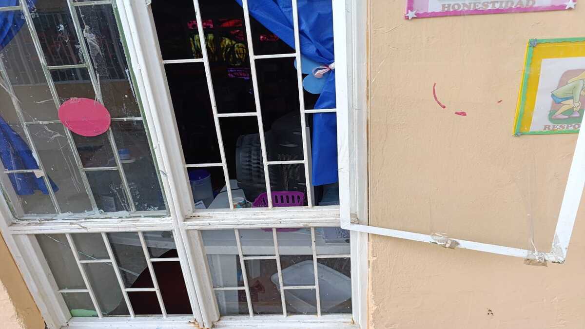 ¡El colmo! Se robaron hasta los cepillos de dientes de un hogar comunitario en el barrio Salado alertatolima.com/noticias/tolim…