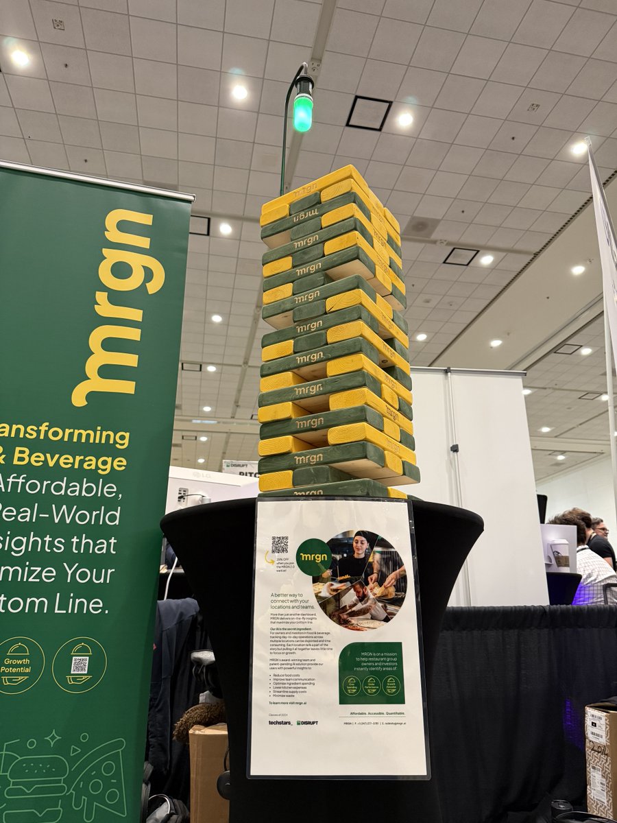 mrgnbudgeting's tweet image. The hubs.ly/Q02WrsmG0 team had a blast reconnecting with our @Techstars class while visitors reimagined the future of Food &amp;amp; Beverage with our giant Jenga. Huge thanks to everyone who made it memorable! 🚀🍽️ #STARTUPBATTLEFIELD #FutureOfRestaurants #GiantJenga