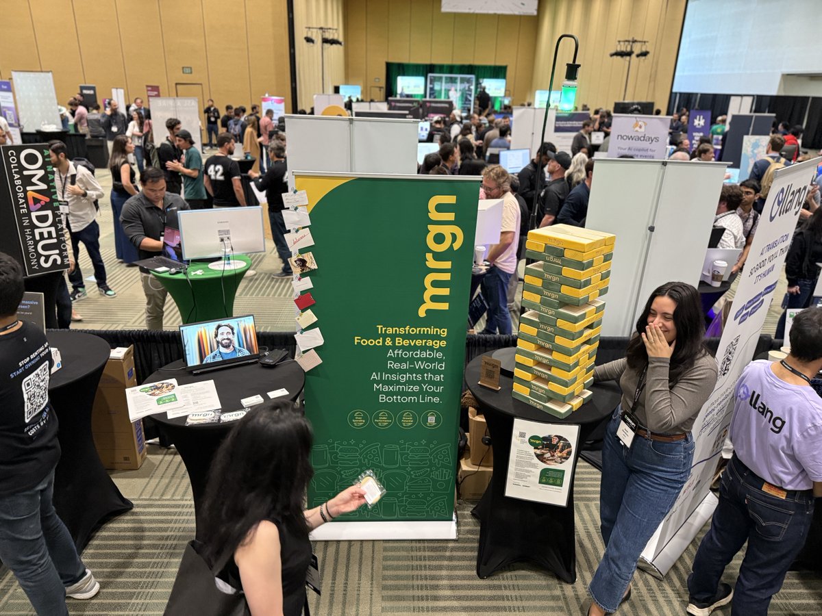 mrgnbudgeting's tweet image. The hubs.ly/Q02WrsmG0 team had a blast reconnecting with our @Techstars class while visitors reimagined the future of Food &amp;amp; Beverage with our giant Jenga. Huge thanks to everyone who made it memorable! 🚀🍽️ #STARTUPBATTLEFIELD #FutureOfRestaurants #GiantJenga