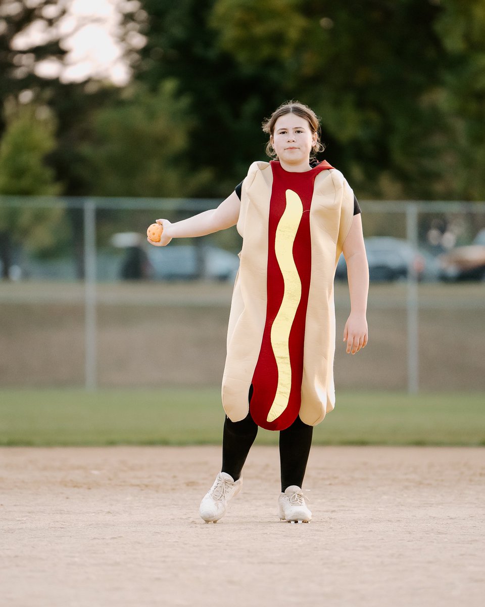 MASH__Softball's tweet photo. We take spooky season very serious here. 🎃🥎😂 #MakeSoftballFunAgain  

#MASHsoftball | #RaiseTheStandard https://t.co/vXswBMfbGm