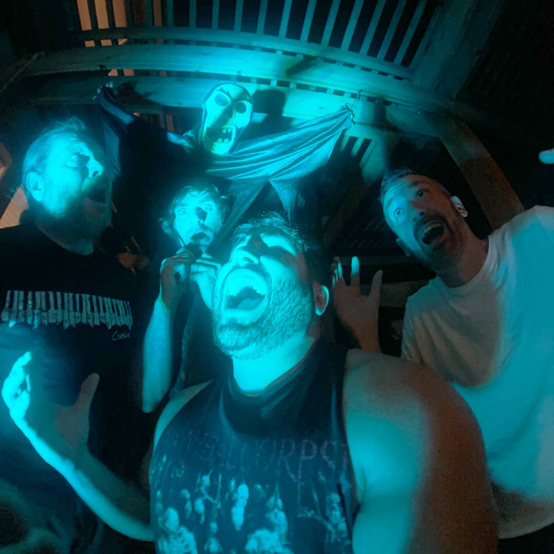 Obscure_animals's tweet image. “Run for your life”

Happy Halloween 🤘🧛🎃