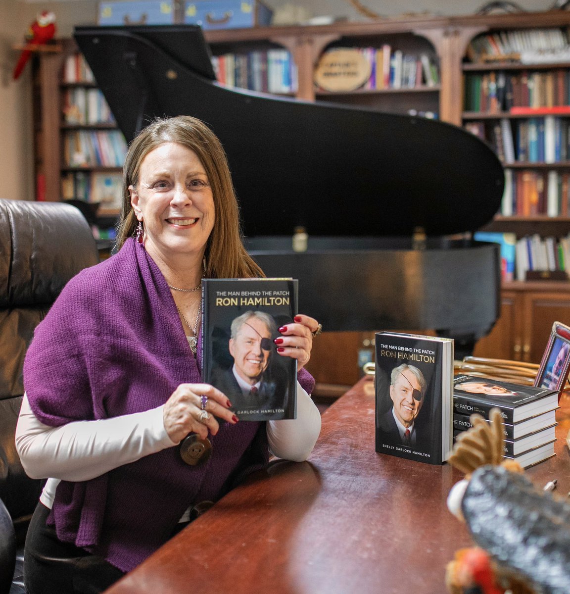 PatchAdventures's tweet photo. THE MAN BEHIND THE PATCH
Ron Hamilton's biography is now available at https://t.co/KoQeS75htx
Our prayer is that many will be blessed and inspired by Ron's printed story.
#RonHamilton #TheManBehindThePatch #PatchThePirate #MajestyMusic https://t.co/11NM33TNjr