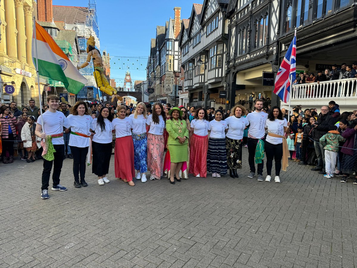 On Saturday 26 October 2024, the Lord Mayor of Chester, Councillor Razia Daniels was delighted to join Chester SANJHI Indian Association in their Diwali parade and celebrations.

#chester #diwaliparade