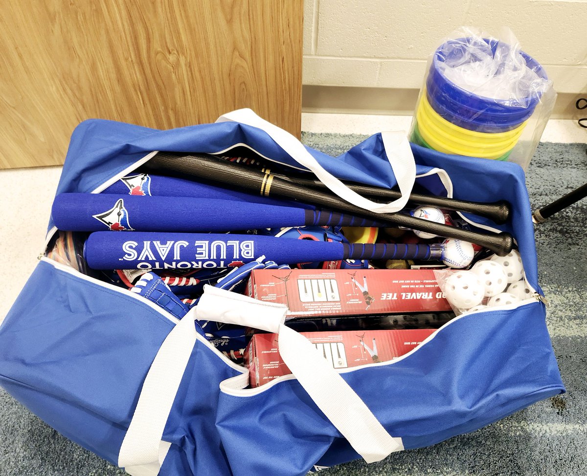 MrsP_theCYC's tweet photo. A huge thank you to @JaysCare for this exploding bag of equipment for our Girls At Bat! @StCeciliaHCDSB is ready to empower and inspire the next generation of players. Let’s play ball! ⚾💙 #JaysCare #GirlsAtBat #CommunitySupport https://t.co/IjAY6EA5jT