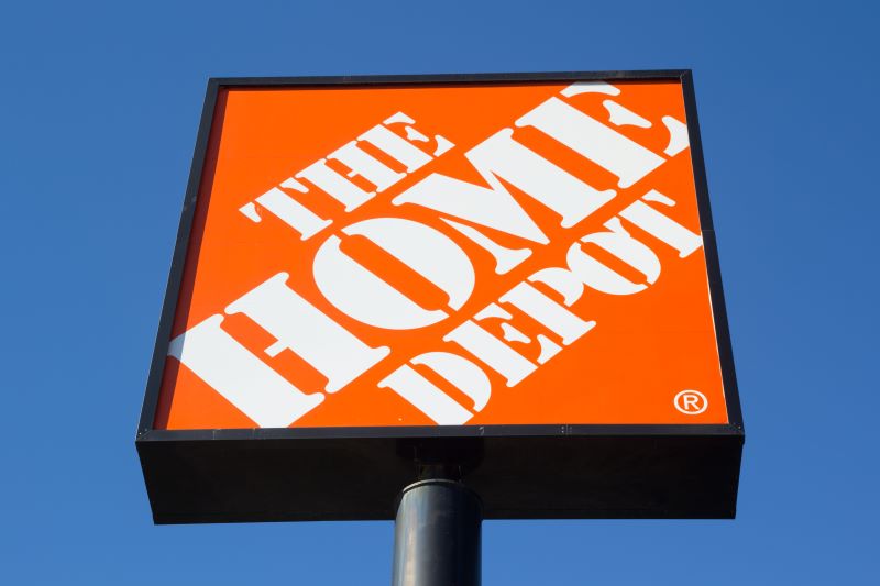 NewsByRENJ's tweet image. From The Briefing: 10-31-24
#UrbanEdge sells @HomeDepot #property in #Union for $71 million

ow.ly/AkZP50TX9sK

#NewJersey #NJ #TheDailyBriefing #commercialrealestate #newjerseyrealestate #RealEstateNJ #news #industrial #buy #sell #deal #commercial #CRE #NJCRE #RENJ