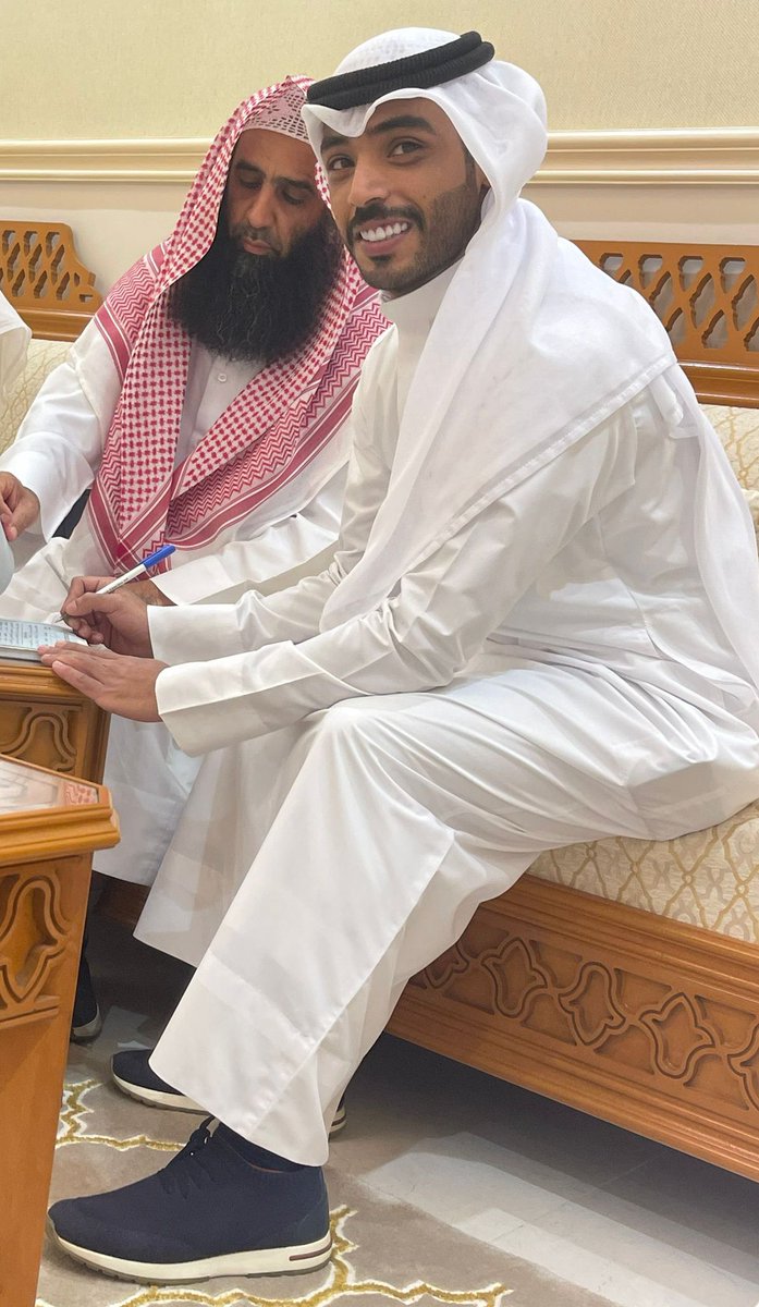 الحمدلله الذي بنعمته تتم الصالحات 

تم بفضل الله  " عقد قرآني " 

أسأل الله لي ولكم التوفيق