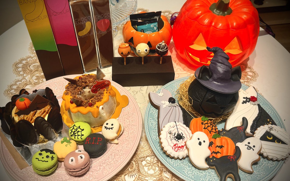 naaanyan's tweet photo. 今日はおうちHalloween🎃 https://t.co/WRFRwbtb7k