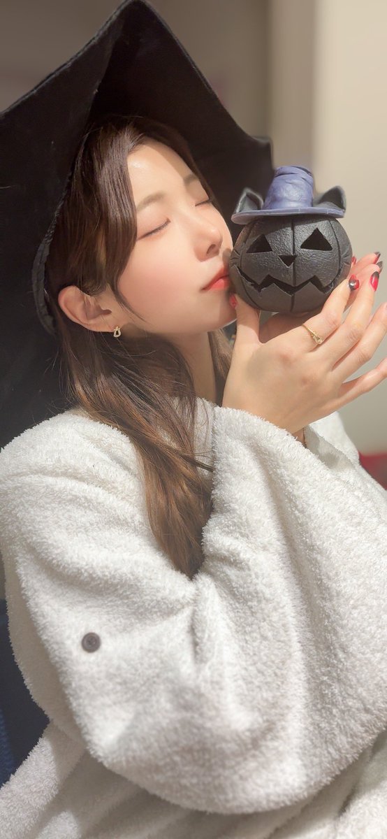 naaanyan's tweet photo. 今日はおうちHalloween🎃 https://t.co/WRFRwbtb7k