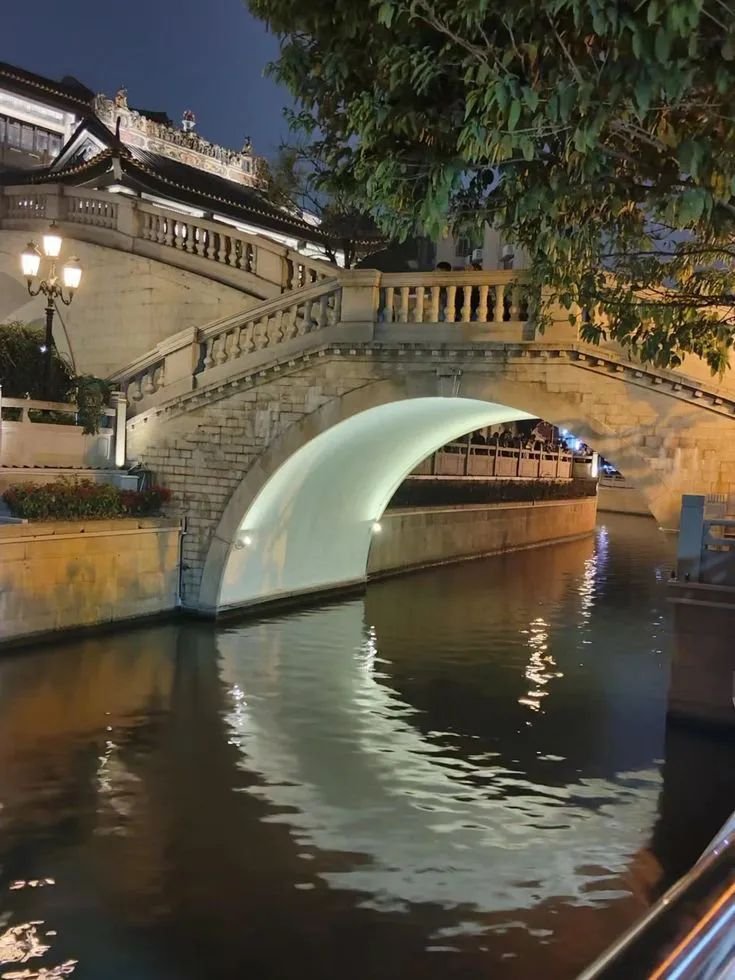 artindetails's tweet photo. moon bridge https://t.co/ba2QZvFwb7